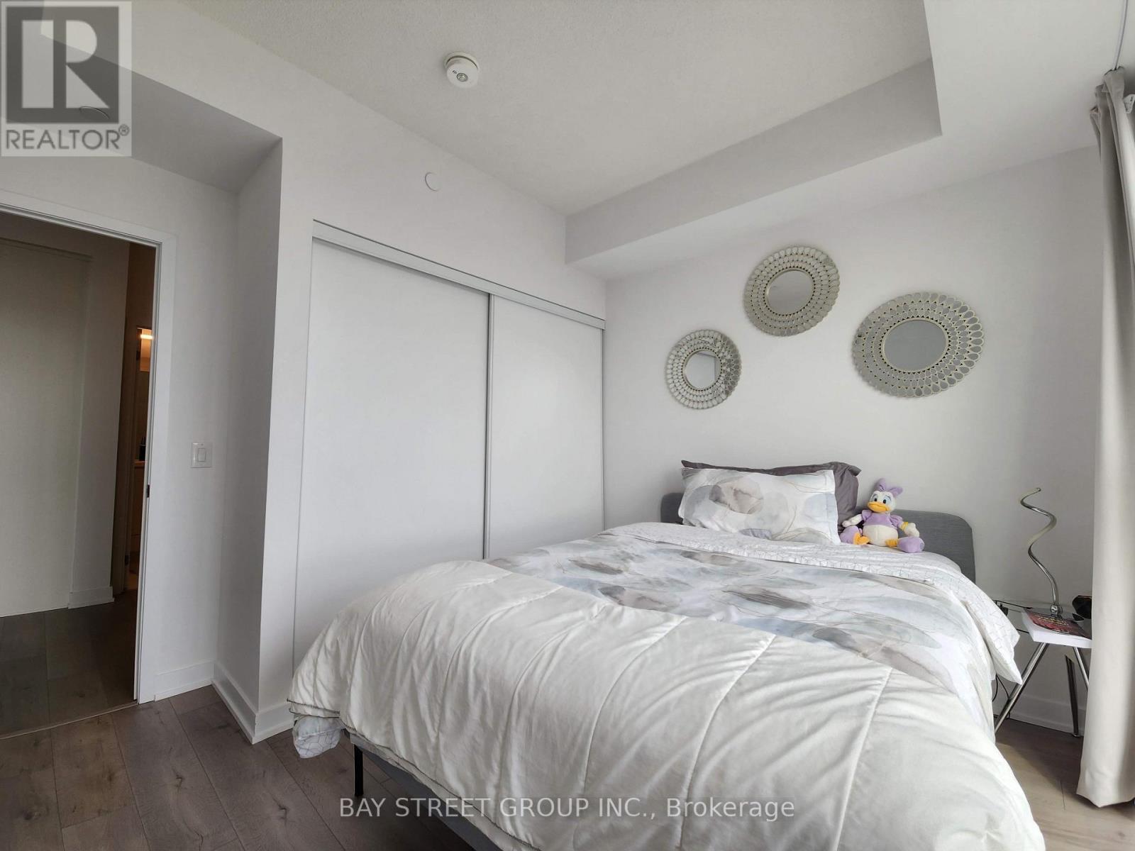 5 - 38 Honeycrisp Crescent, Vaughan, Ontario L4K 0M8 - Photo 9 - N13582256
