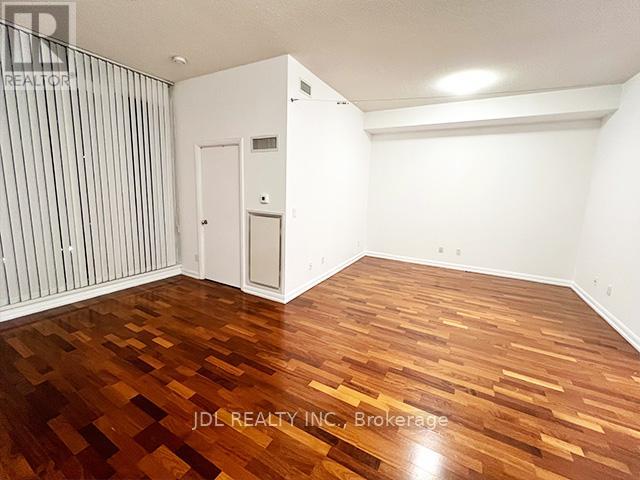 1810 - 111 Elizabeth Street, Toronto, Ontario M5G 1P7 - Photo 5 - C13582268