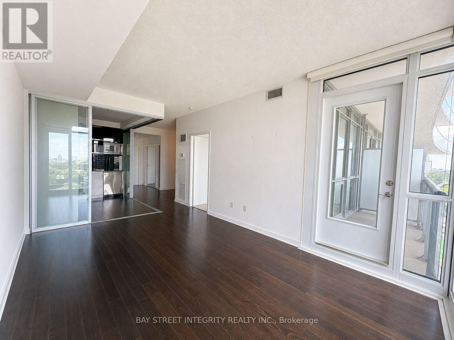 2012 - 121 Mcmahon Drive, Toronto, Ontario M2K 0C1 - Photo 6 - C13582298