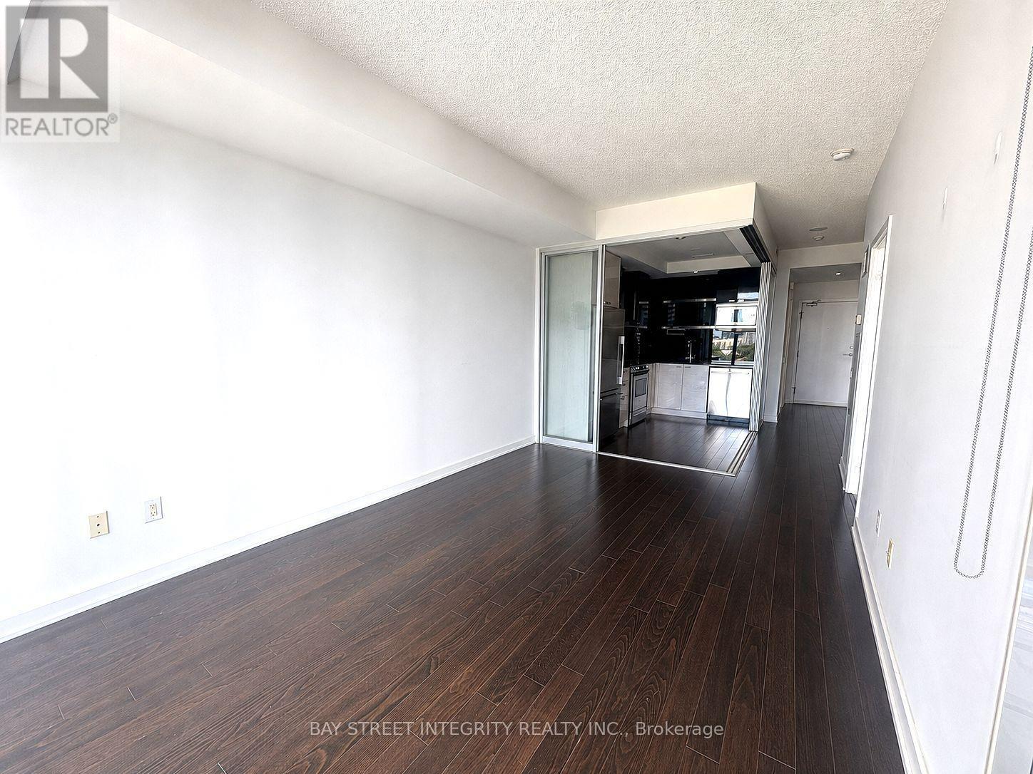 2012 - 121 Mcmahon Drive, Toronto, Ontario M2K 0C1 - Photo 7 - C13582298