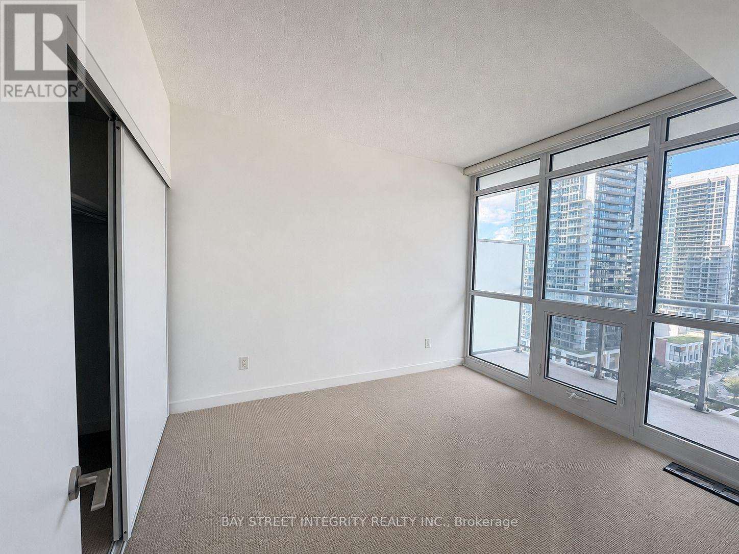 2012 - 121 Mcmahon Drive, Toronto, Ontario M2K 0C1 - Photo 9 - C13582298