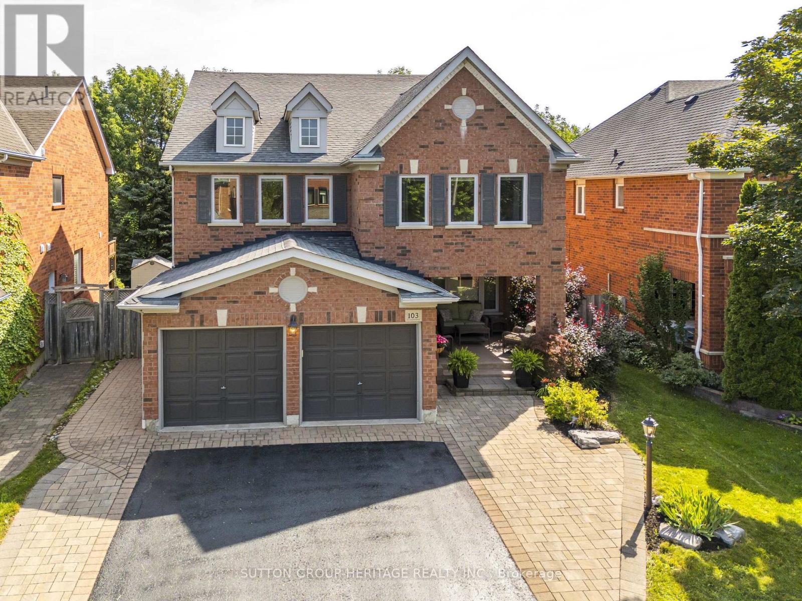 103 Gartshore Drive, Whitby, Ontario L1P 1N8 - Photo 2 - E13582270