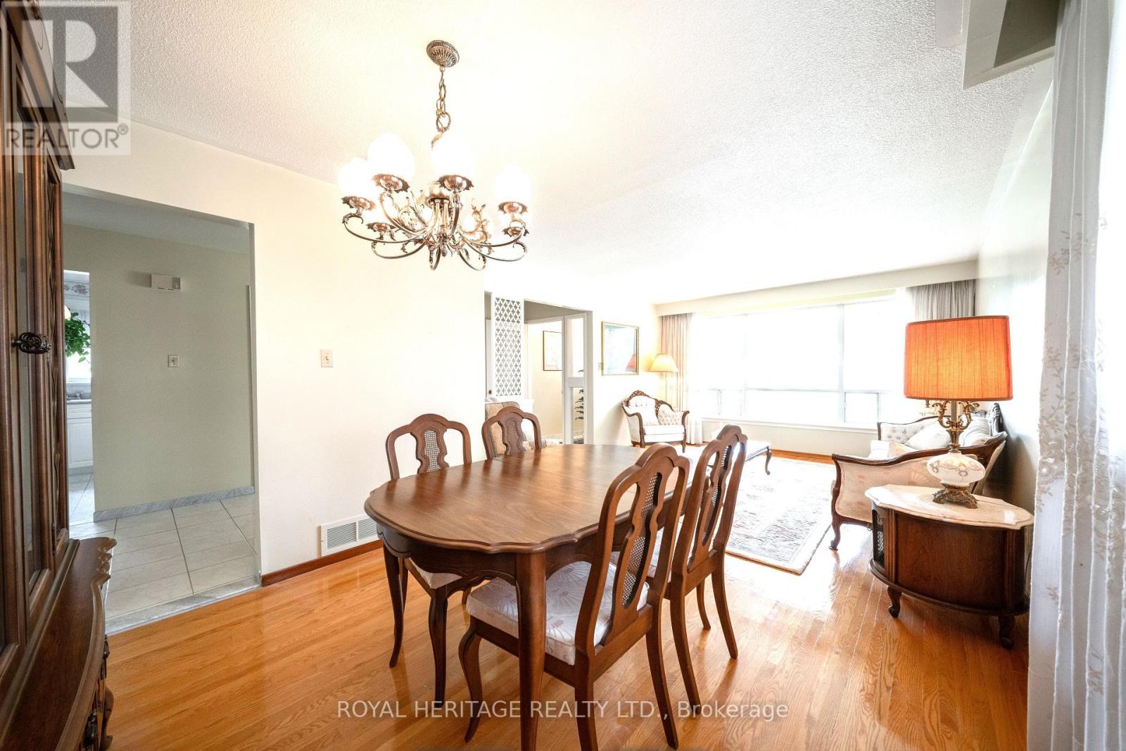 79 Fulbert Crescent, Toronto, Ontario M1S 1C5 - Photo 8 - E13582272