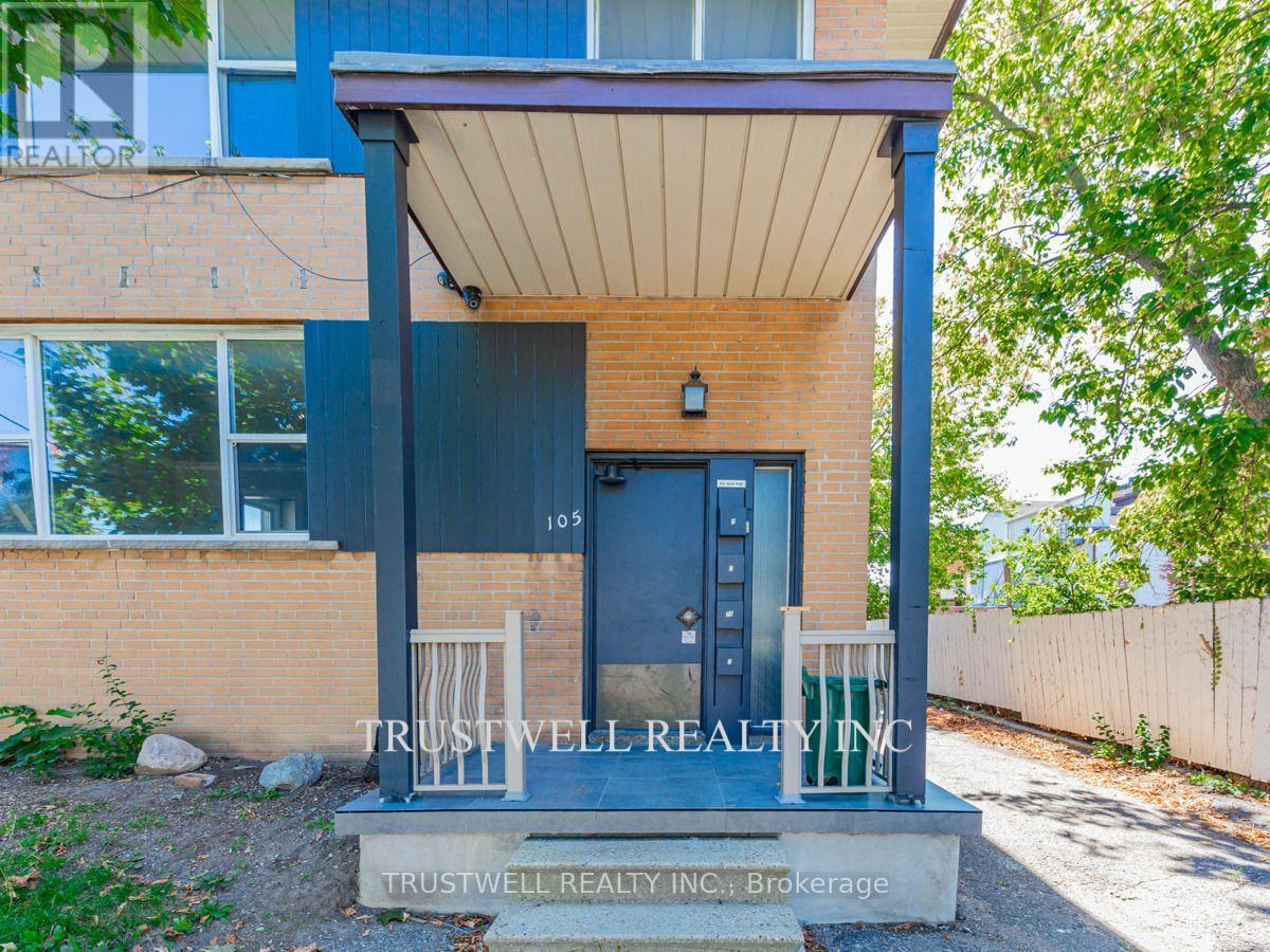3 - 105 MARY STREET E, Whitby, Ontario