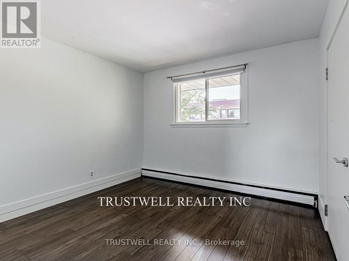 3 - 105 Mary Street E, Whitby, Ontario L1N 2P3 - Photo 11 - E13582286