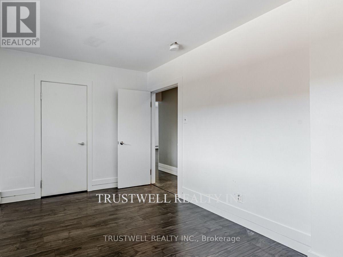 3 - 105 Mary Street E, Whitby, Ontario L1N 2P3 - Photo 12 - E13582286