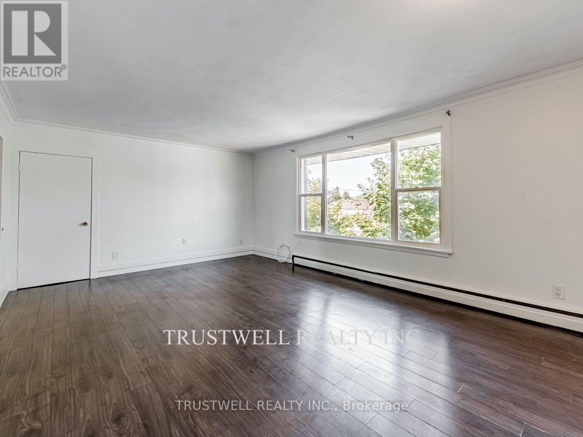 3 - 105 Mary Street E, Whitby, Ontario L1N 2P3 - Photo 7 - E13582286