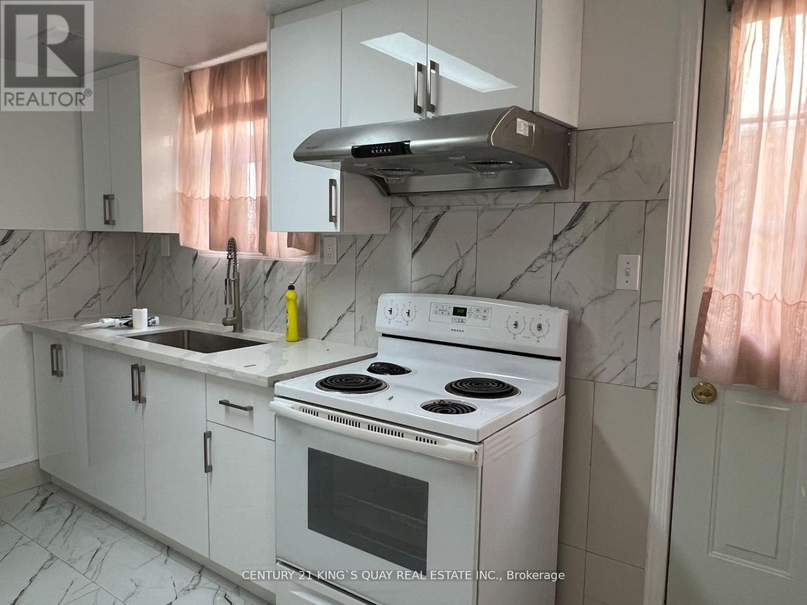 Lower - 74 Glendower Circuit, Toronto, Ontario M1T 2Z4 - Photo 6 - E13582310