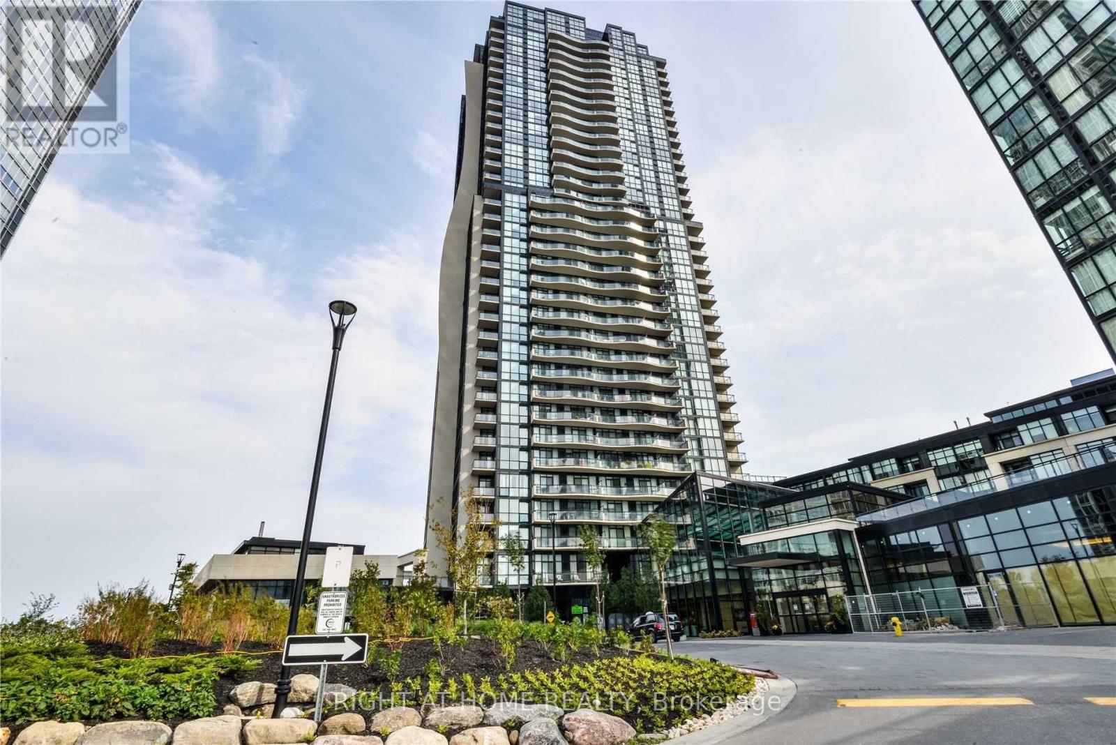2900 HIGHWAY 7 ROAD, Vaughan, Ontario