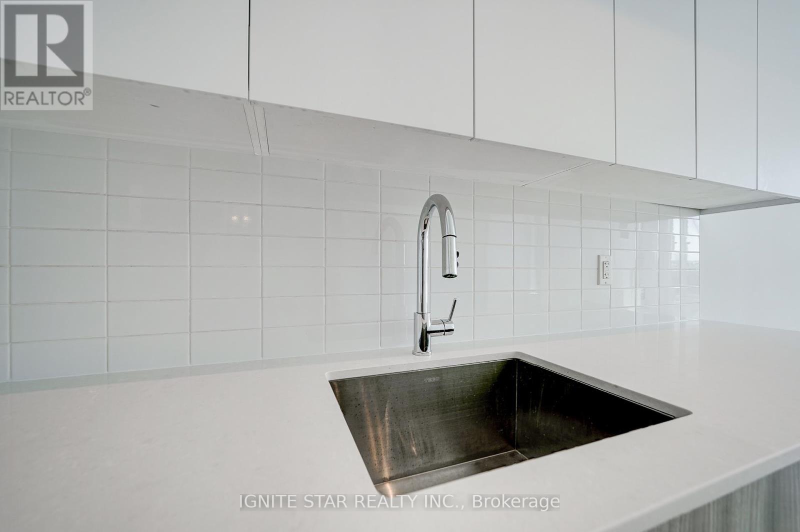 211 - 2489 Taunton Road, Oakville, Ontario L6H 3R9 - Photo 5 - W13582262