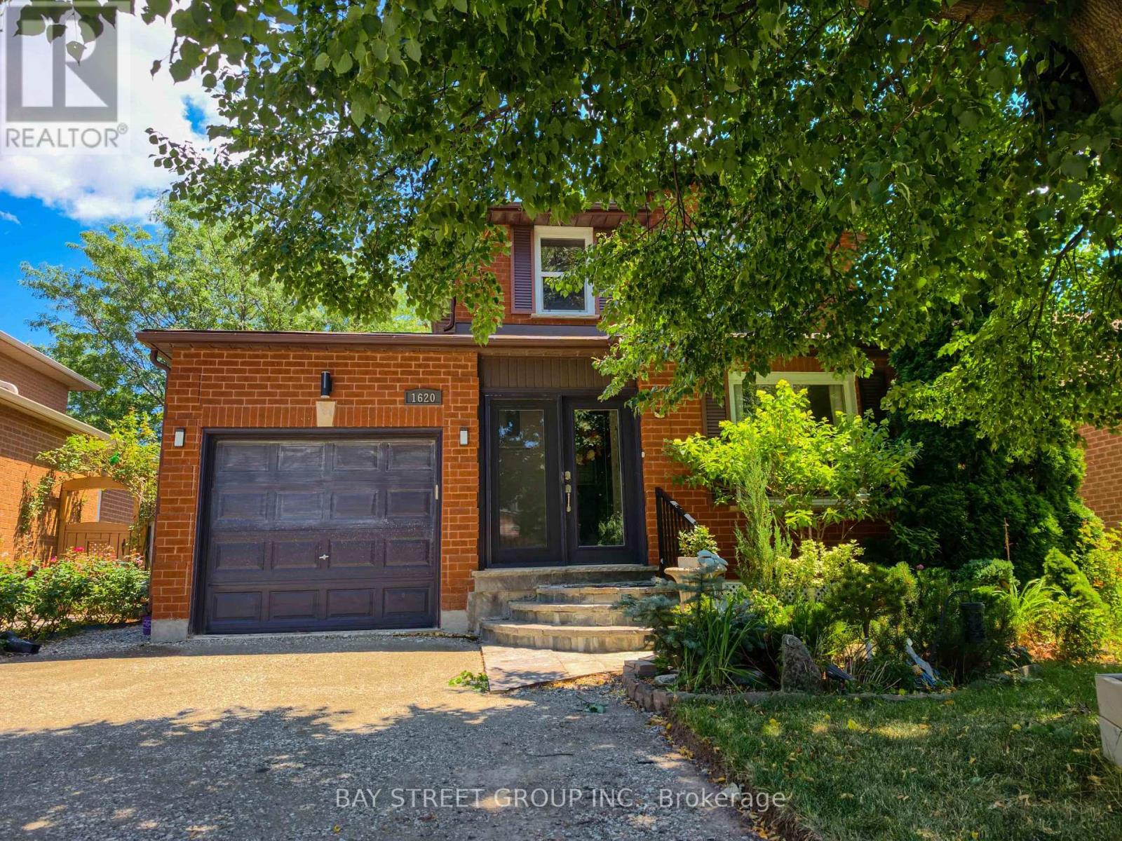 1620 PARISH LANE, Oakville, Ontario