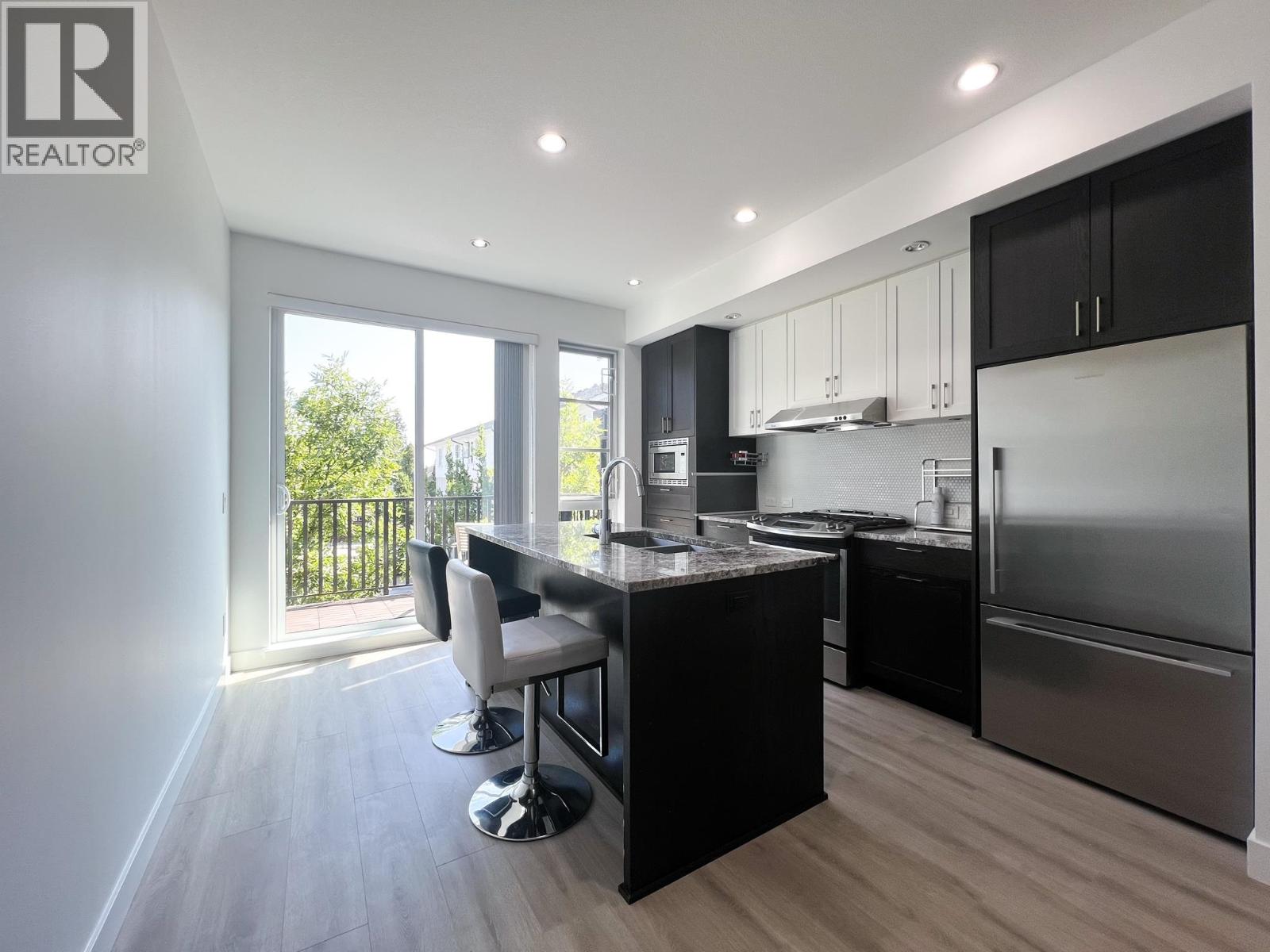 105 548 Foster Avenue, Coquitlam, British Columbia V3J 0E2 - Photo 12 - R3147500