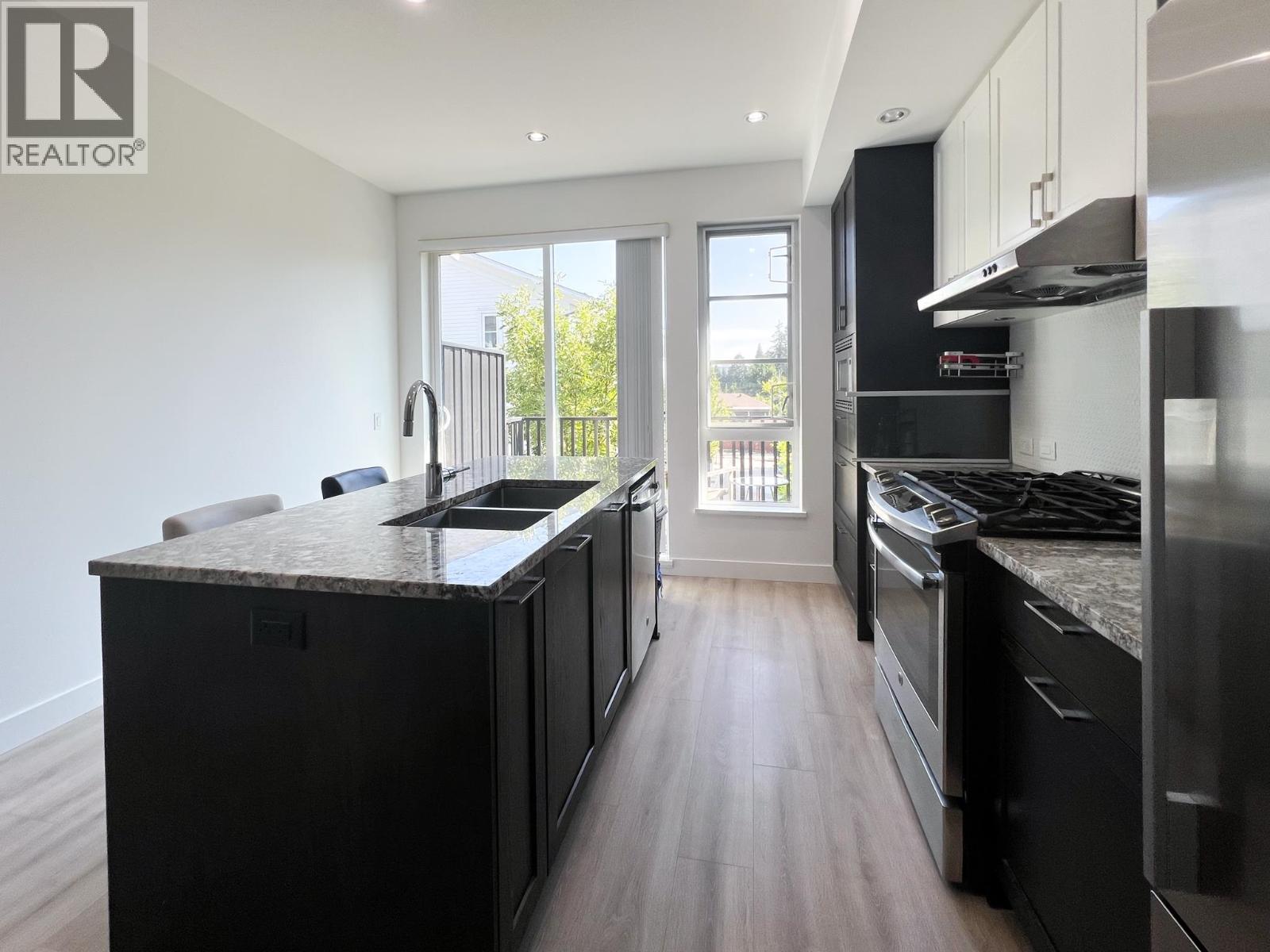 105 548 Foster Avenue, Coquitlam, British Columbia V3J 0E2 - Photo 15 - R3147500