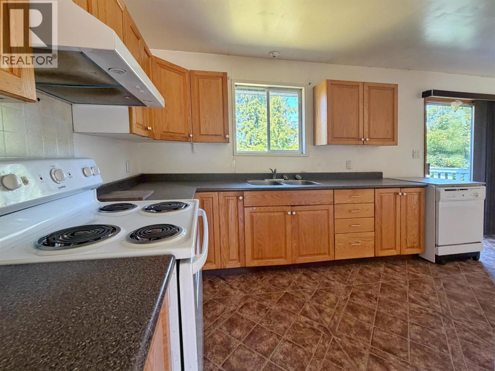 1620 Kootenay Avenue, Prince Rupert, British Columbia V8J 2A8 - Photo 7 - R3147781