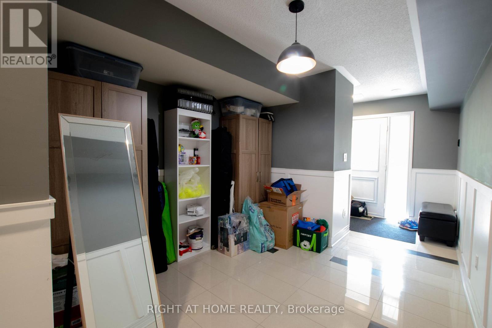 54 - 1250 St Martins Drive, Pickering, Ontario L1W 1L7 - Photo 5 - E13582332