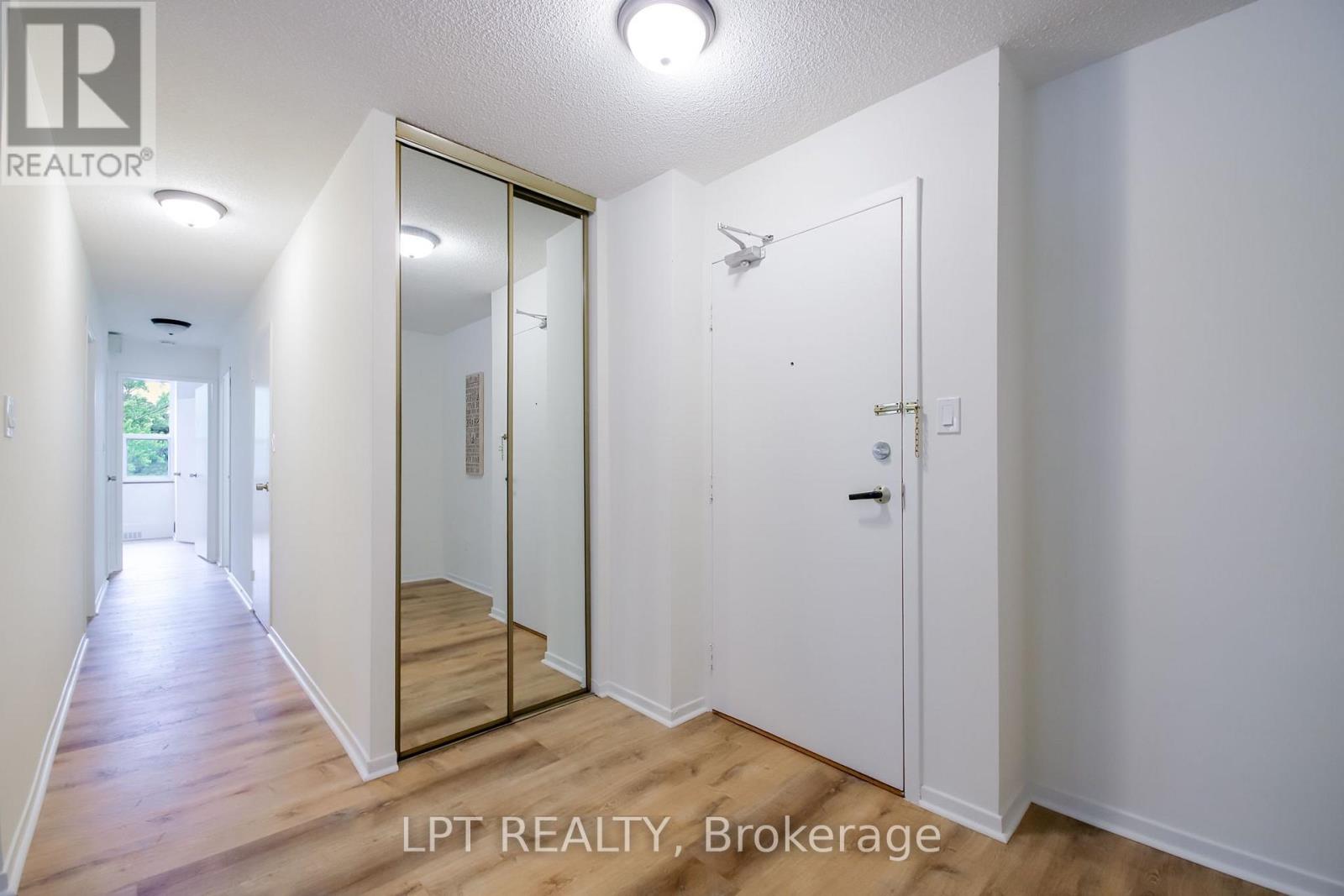 209 - 90 Ling Road, Toronto, Ontario M1E 4Y3 - Photo 4 - E13582344