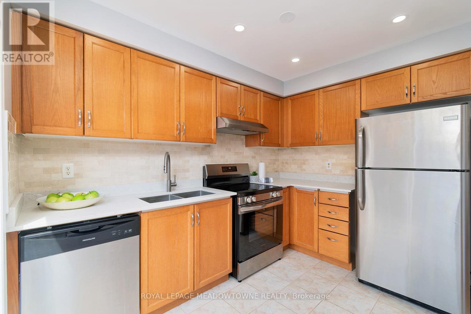 3259 Carabella Way, Mississauga, Ontario  L5M 6T4 - Photo 13 - W13517570