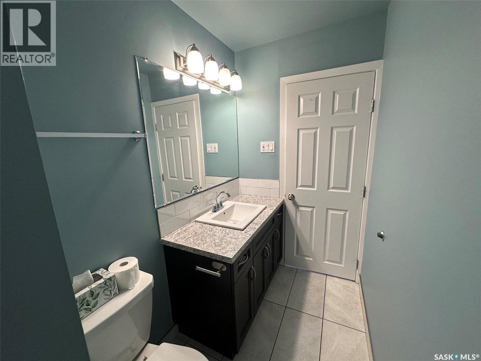 142 2nd Avenue W, Central Butte, Saskatchewan  S0H 0T0 - Photo 13 - SK043044
