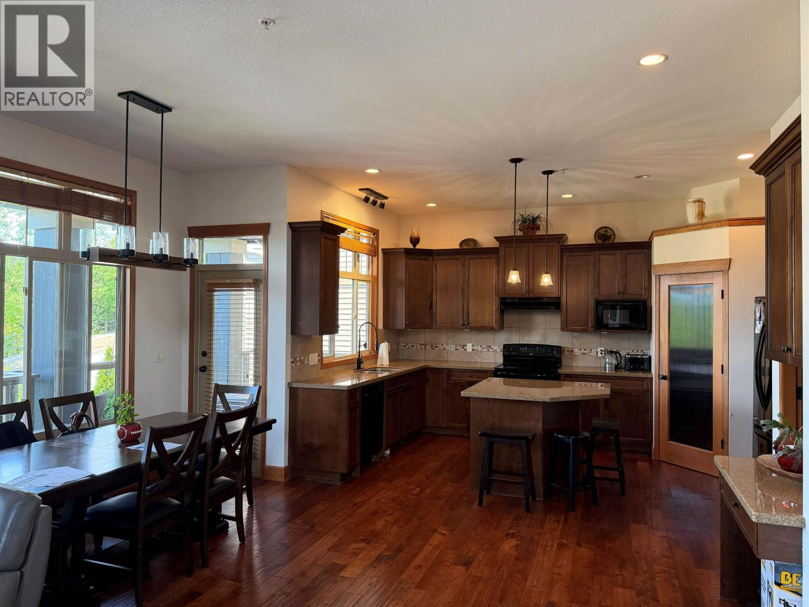 22856 137 Avenue, Maple Ridge, British Columbia  V4R 0B6 - Photo 5 - R3141047