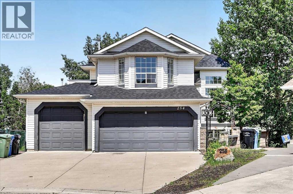 254 Douglas Glen Heath SE, Calgary, Alberta  T2Z 2N1 - Photo 1 - A2328110