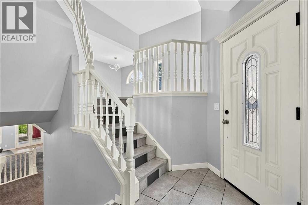 254 Douglas Glen Heath SE, Calgary, Alberta  T2Z 2N1 - Photo 2 - A2328110