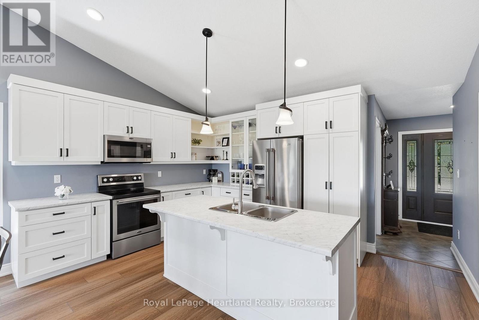 10 Minto Street S, Minto, Ontario  N0G 1M0 - Photo 8 - X13582400