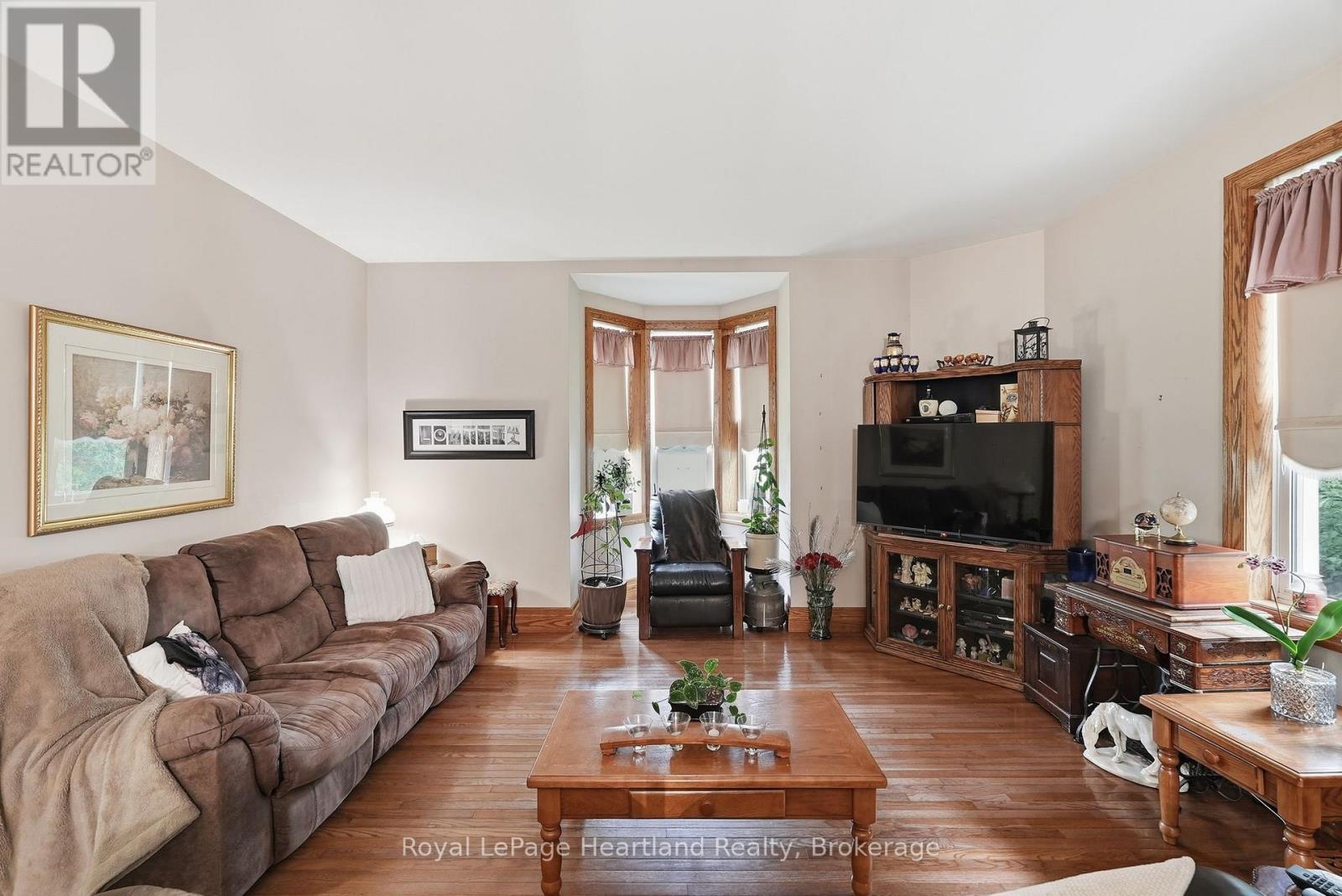 2037 Harriston Road, Howick, Ontario  N0G 1X0 - Photo 11 - X13582420