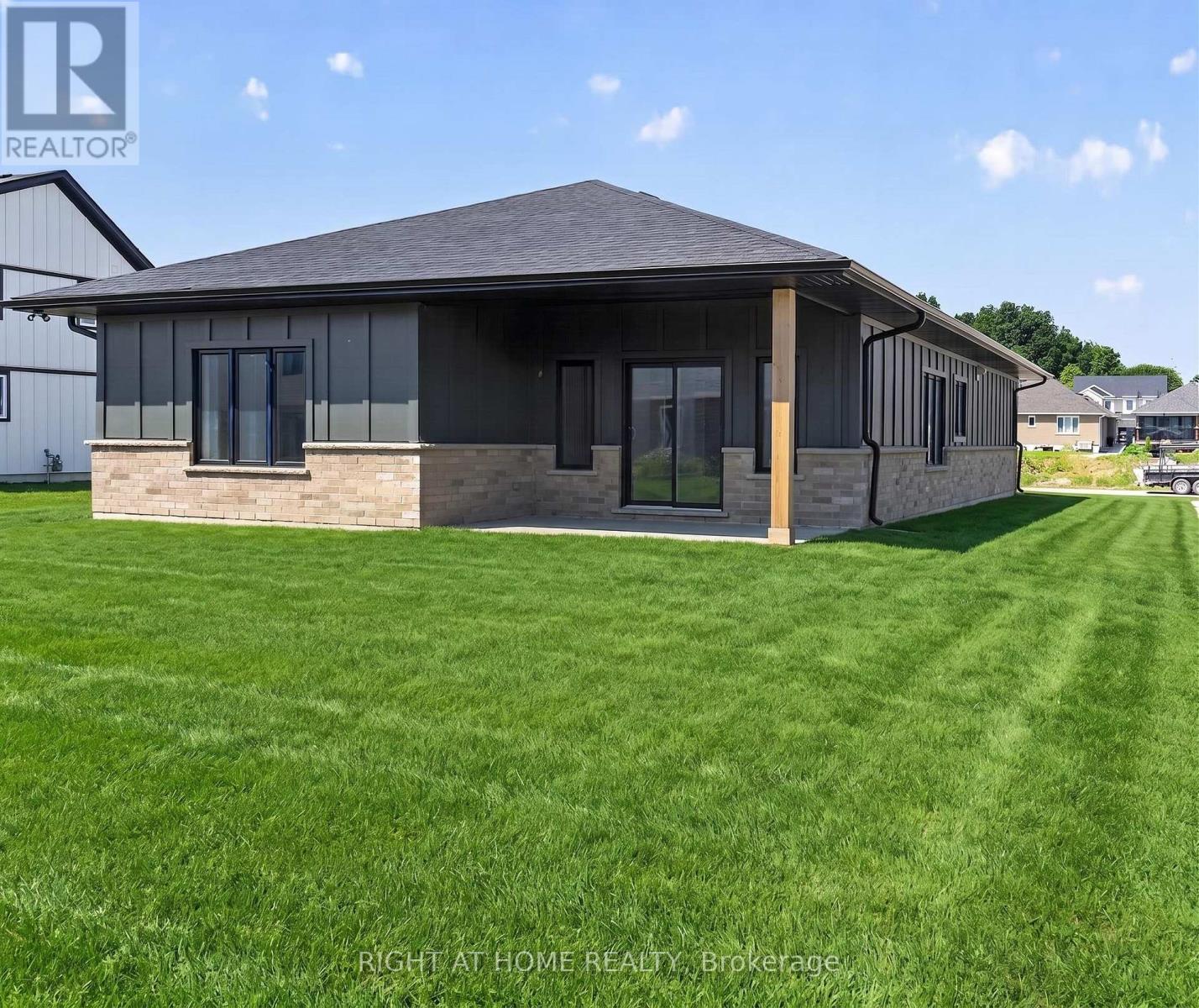 173 Renaissance Drive, St. Thomas, Ontario  N5R 0P1 - Photo 2 - X13582428