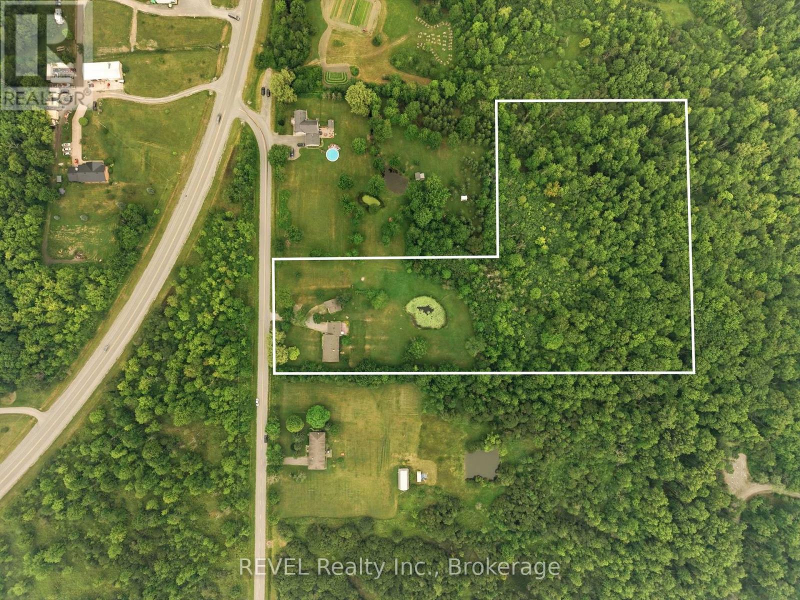 4325 White Road, Port Colborne, Ontario  L3B 5N7 - Photo 4 - X13582438