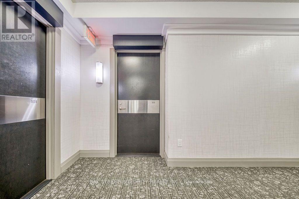 909 - 18 Graydon Hall Drive, Toronto, Ontario  M3A 2Z9 - Photo 5 - C13582450