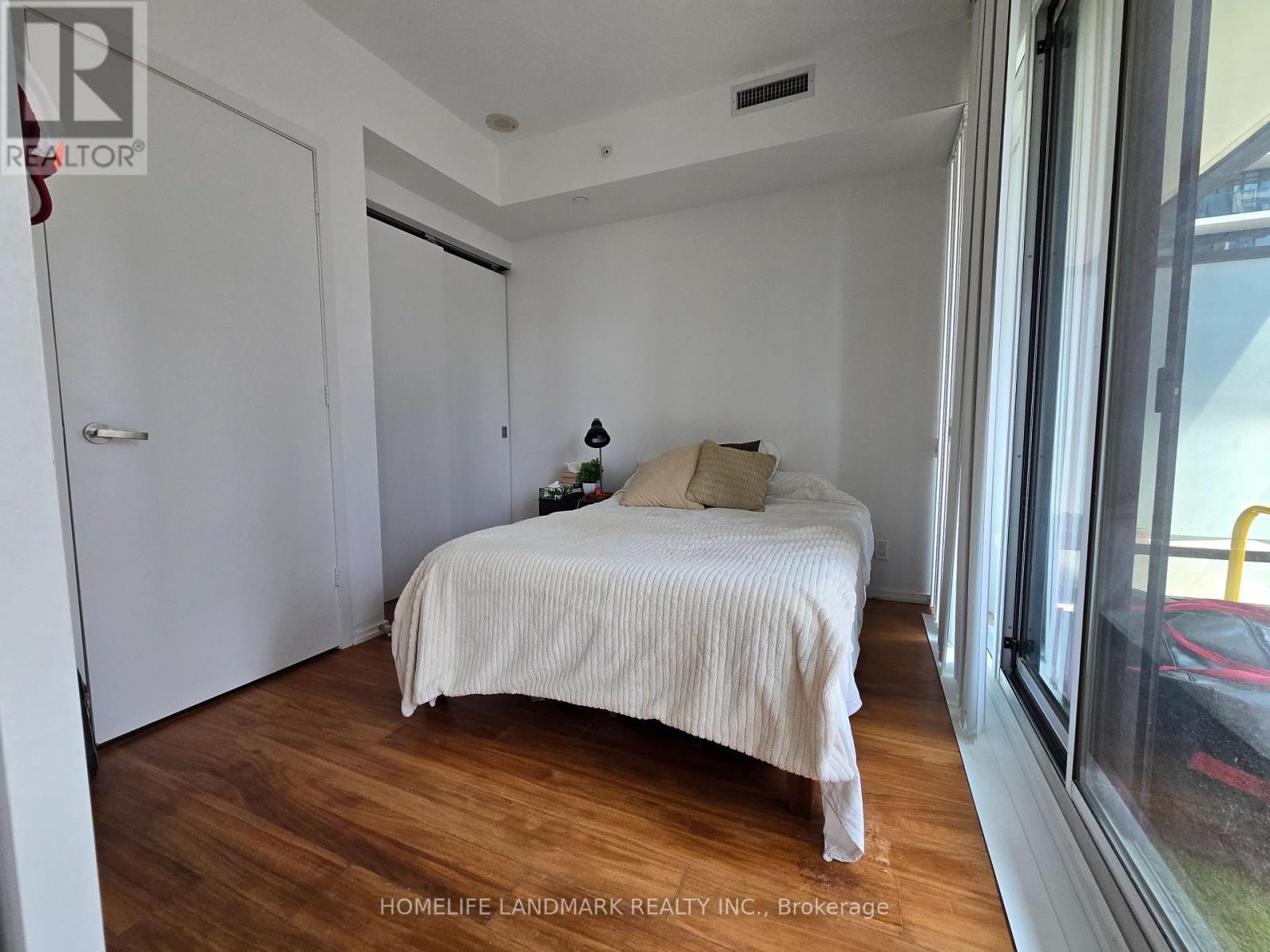 2610 - 125 Peter Street, Toronto, Ontario  M5V 0M2 - Photo 11 - C13582460