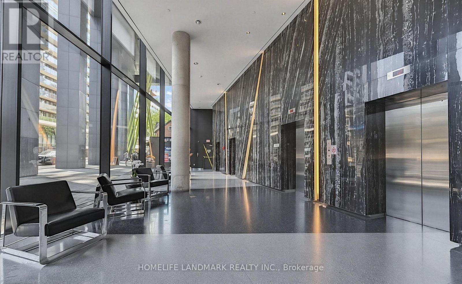 2610 - 125 Peter Street, Toronto, Ontario  M5V 0M2 - Photo 4 - C13582460