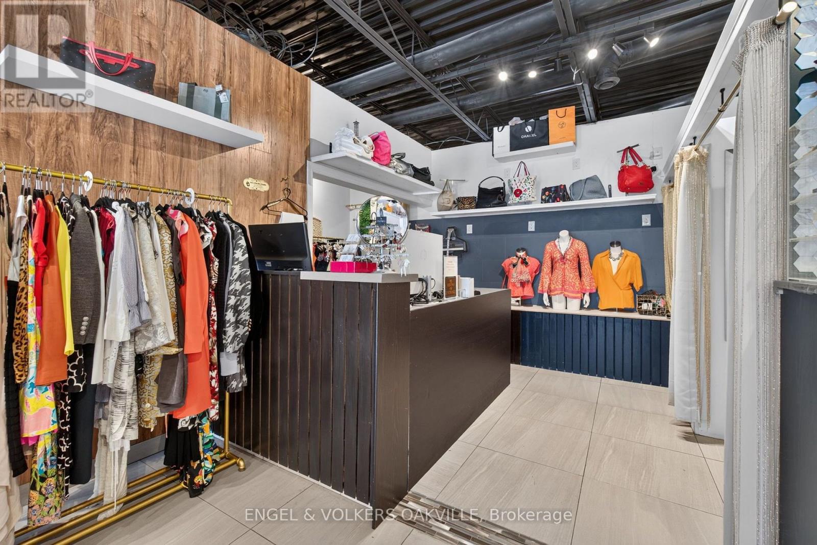 106 Reynolds Street, Oakville, Ontario  L6J 6E9 - Photo 15 - W13581580
