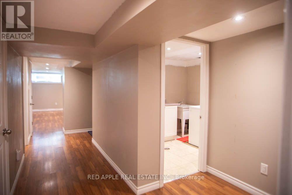 126 Longford Drive, Newmarket, Ontario  L3Y 2Y5 - Photo 26 - N13582356