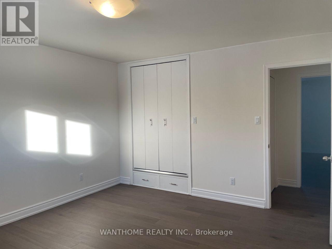27076 Civic Centre Road, Georgina, Ontario L4P 3E9 - Photo 12 - N13582374