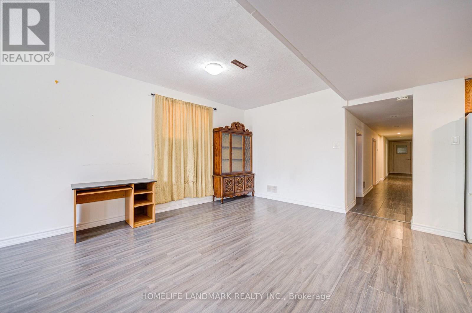 113 Oak Avenue, Richmond Hill, Ontario  L4C 6R6 - Photo 7 - N13582414