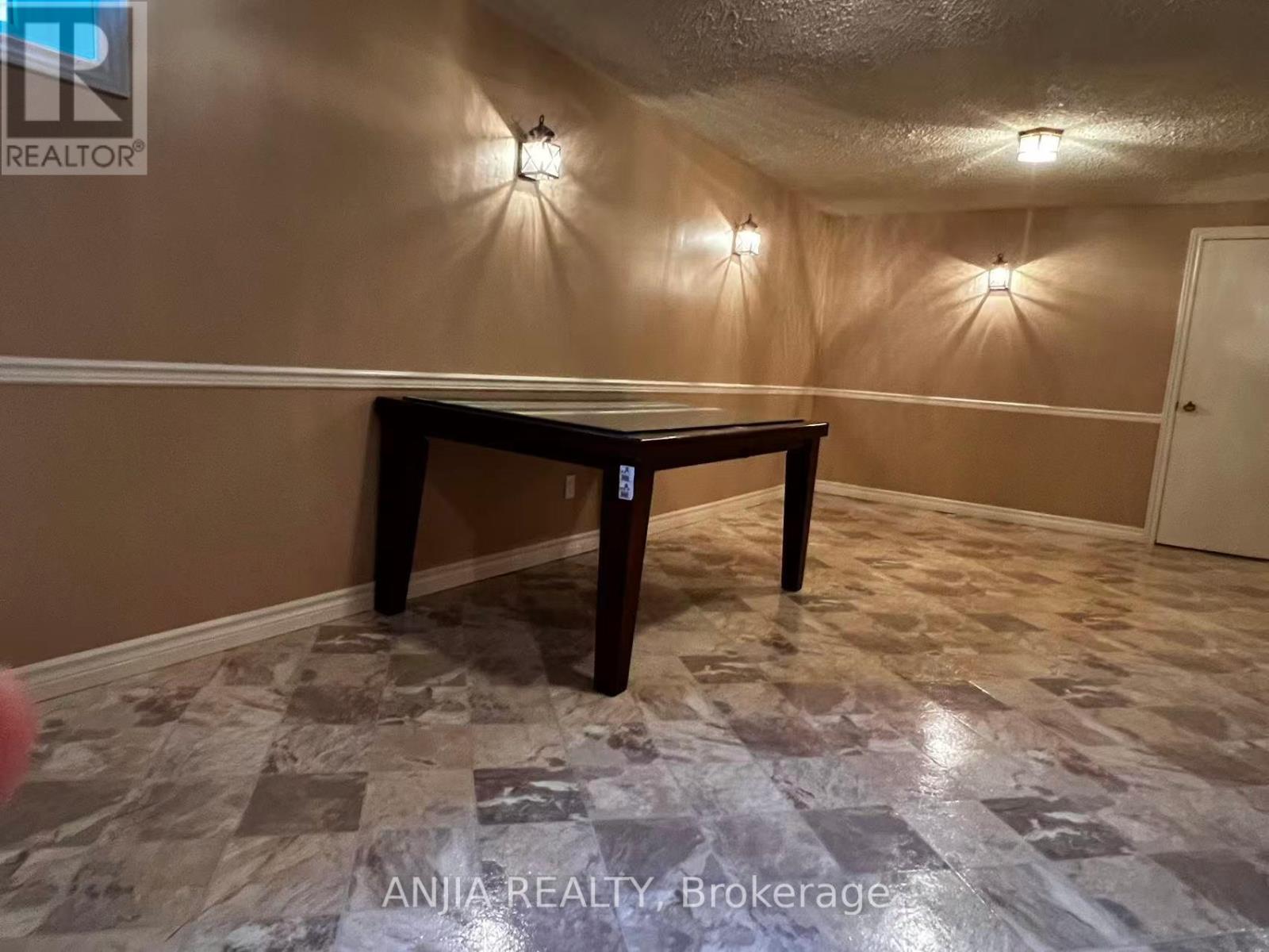 Basement - 1299 Shamir Crescent, Mississauga, Ontario  L5C 1L2 - Photo 4 - W13582432