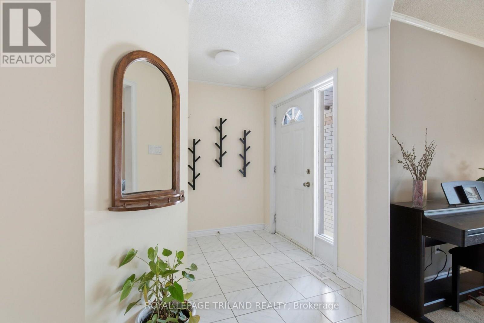 12 Shepherd Avenue, London East, Ontario N5V 4S3 - Photo 6 - X13582530