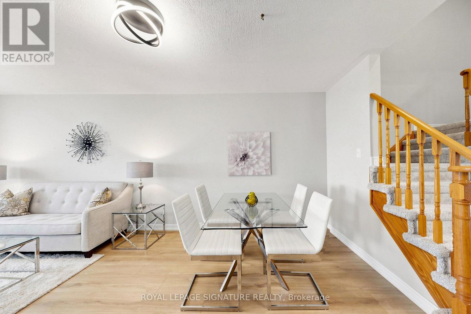 136 Maple Sugar Lane, Vaughan, Ontario L4J 8T9 - Photo 6 - N13582500