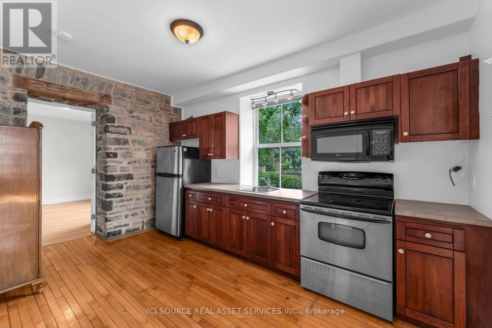 Main - 23 West Street W, Kingston, Ontario  K7L 2S2 - Photo 7 - X13582514