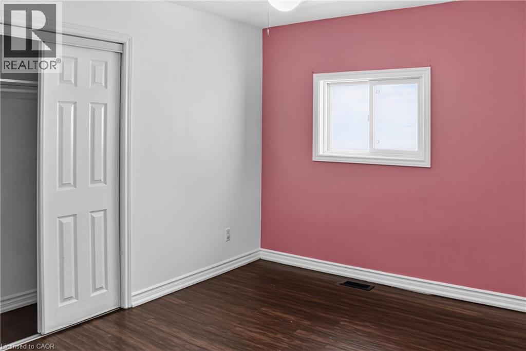 8 Robins Avenue, Hamilton, Ontario  L8H 4M7 - Photo 10 - 40847627