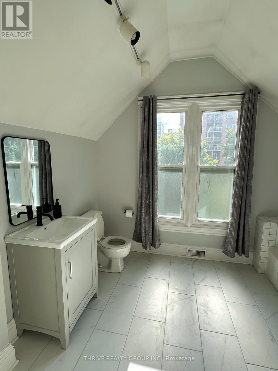 Upper - 369 Maitland Street, London East, Ontario  N6B 2Y9 - Photo 14 - X13582580