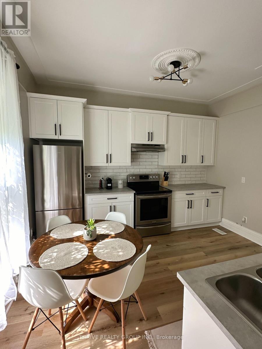 Upper - 369 Maitland Street, London East, Ontario  N6B 2Y9 - Photo 2 - X13582580