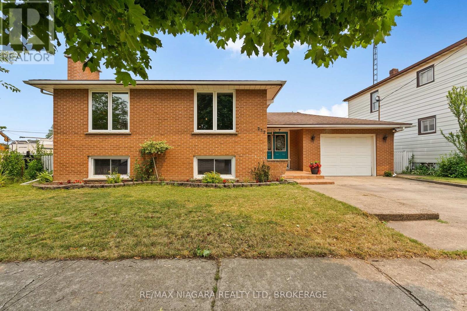 232 WALLACE AVENUE S, Welland (Lincoln/Crowland)