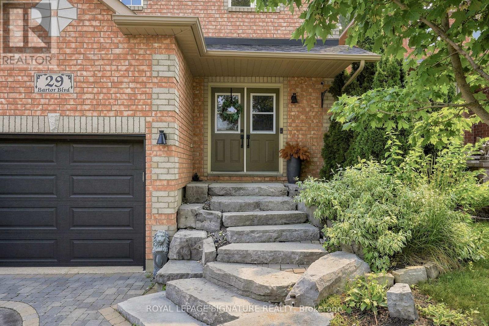 29 Bartor Boulevard, Barrie (Painswick South), Ontario L4N 5Y7 - Photo 2 - S13582584
