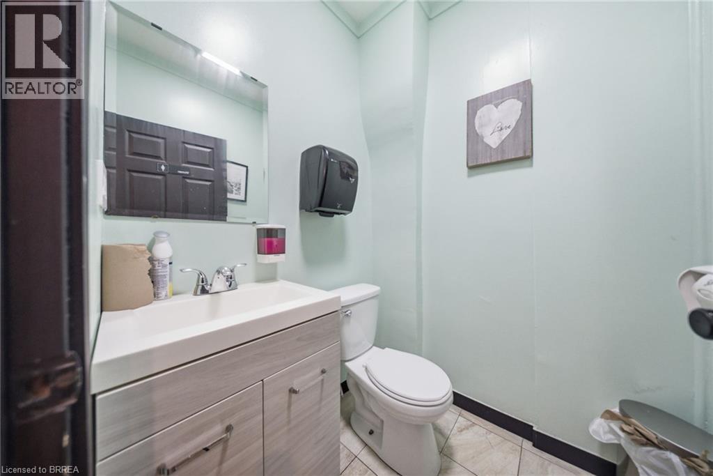 31 King Street, Brantford, Ontario  N3T 3C4 - Photo 9 - 40849142