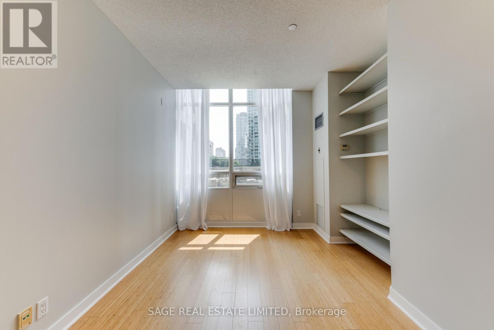 208 - 373 Front Street W, Toronto, Ontario M5V 3R7 - Photo 11 - C13582594