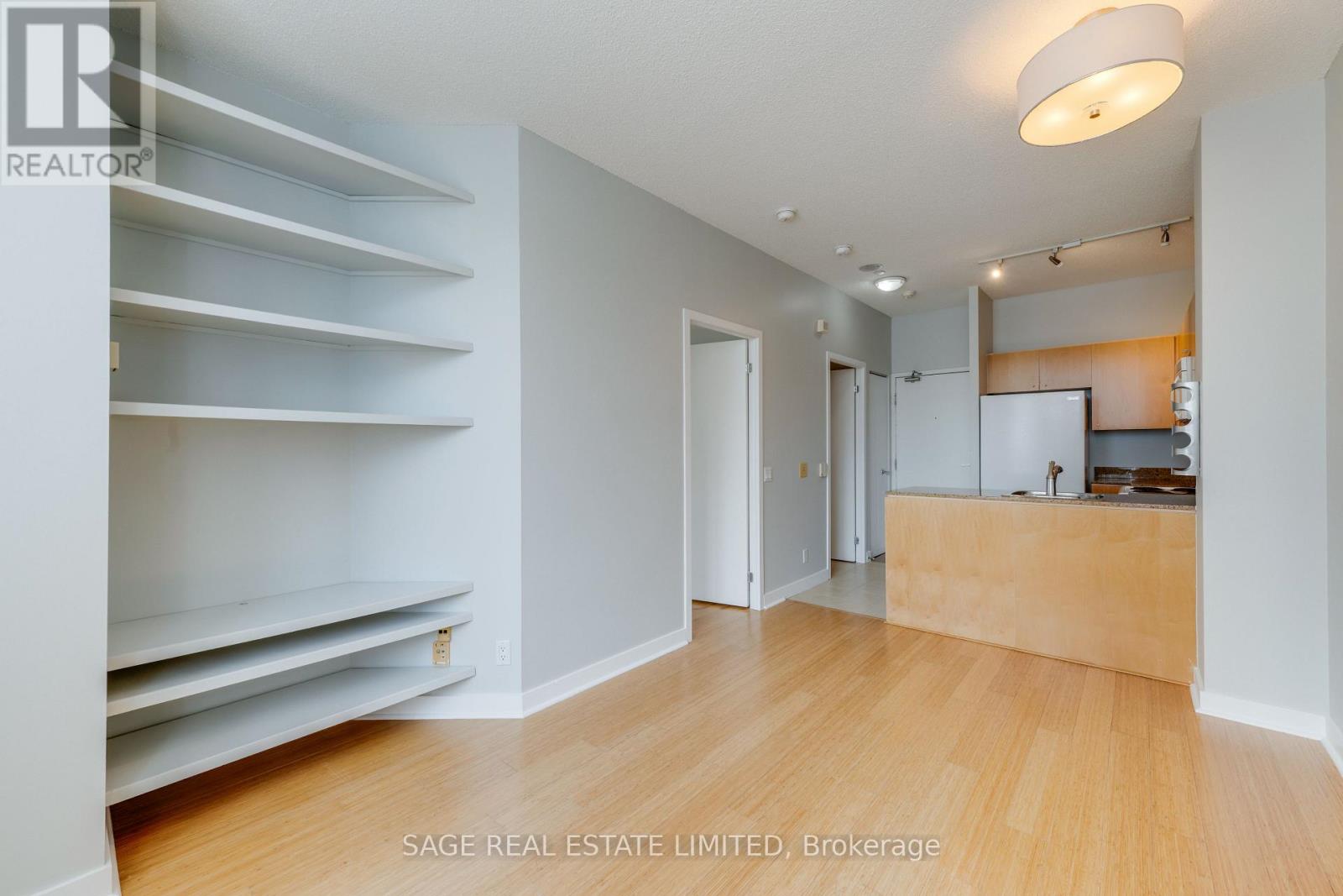 208 - 373 Front Street W, Toronto, Ontario M5V 3R7 - Photo 14 - C13582594