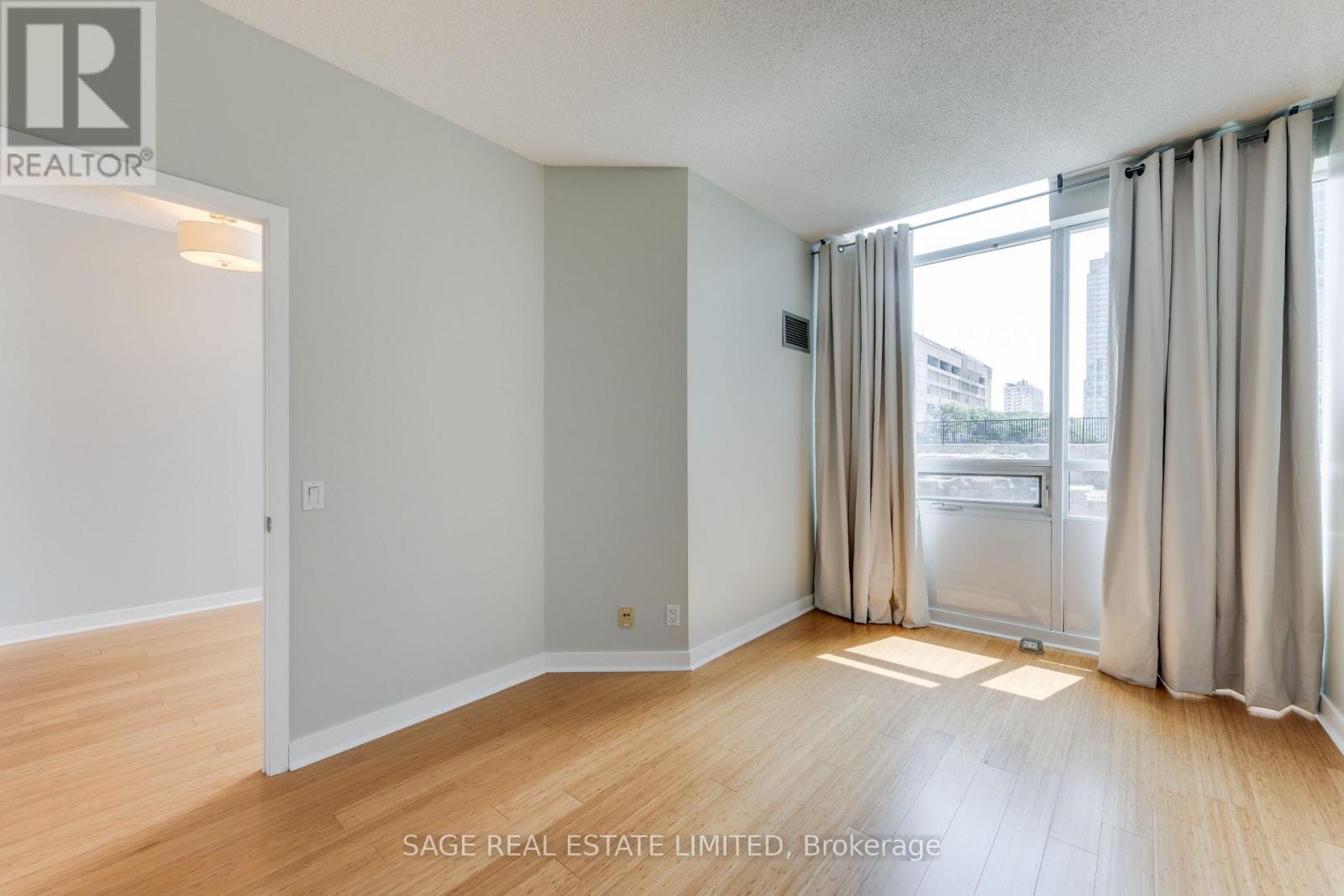 208 - 373 Front Street W, Toronto, Ontario M5V 3R7 - Photo 18 - C13582594