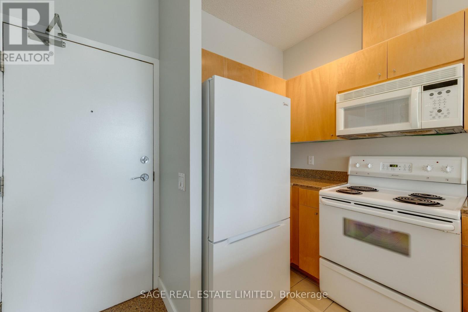 208 - 373 Front Street W, Toronto, Ontario M5V 3R7 - Photo 5 - C13582594